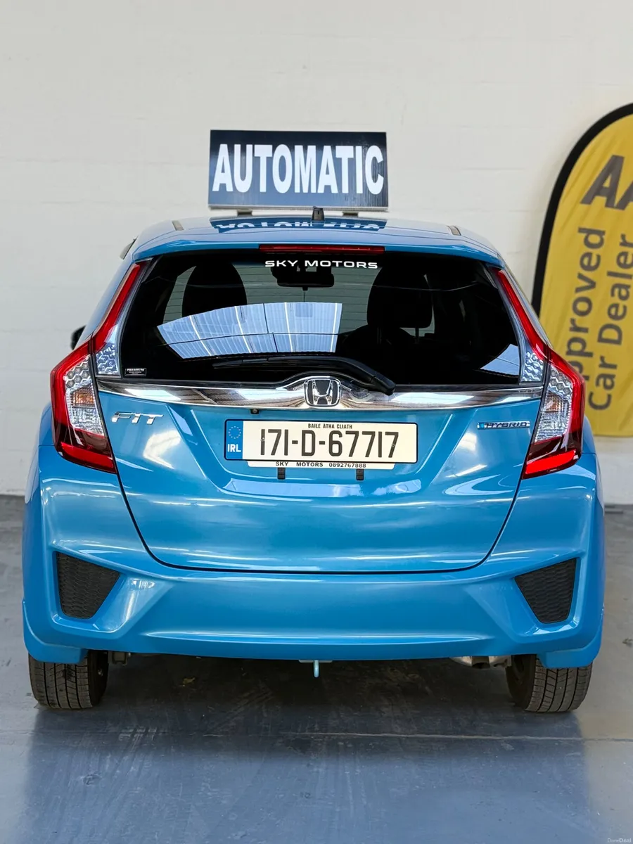 2017 Honda JAZZ/Fit 1.5 Hybrid Automatic - Image 6