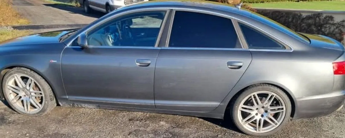 Audi A6 2011 - Image 1