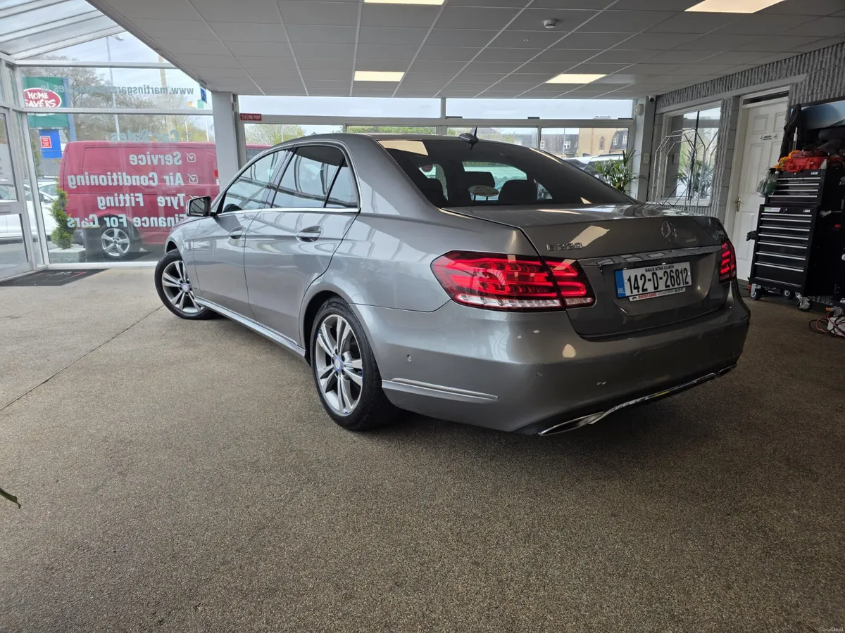 Mercedes-Benz E-Class 2.1 D Elegance Sport 2014 - Image 4