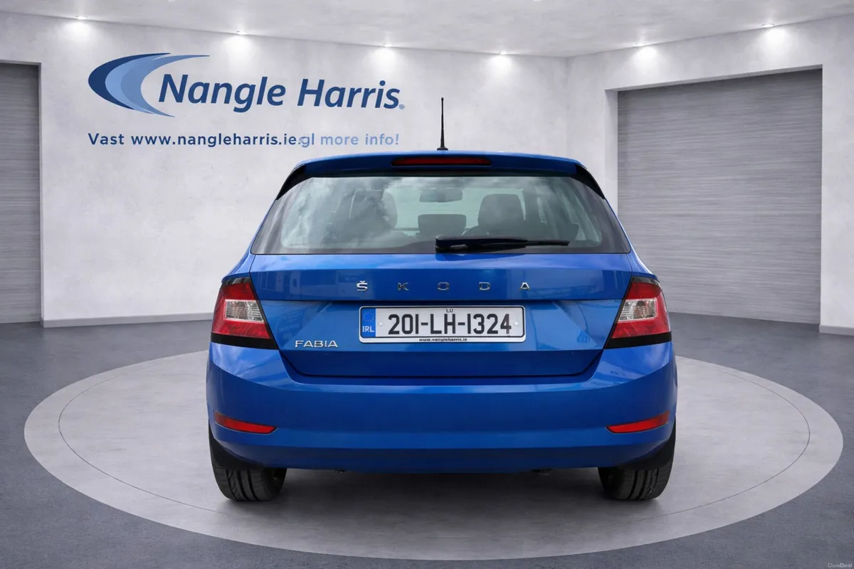 Skoda Fabia ONE OWNER FROM NEW. - Image 4