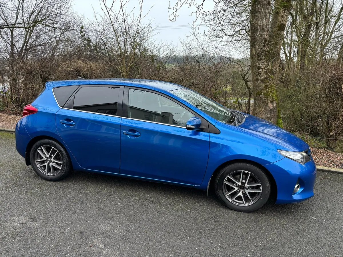 Toyota Auris Icon + D-4D Diesel - Image 1