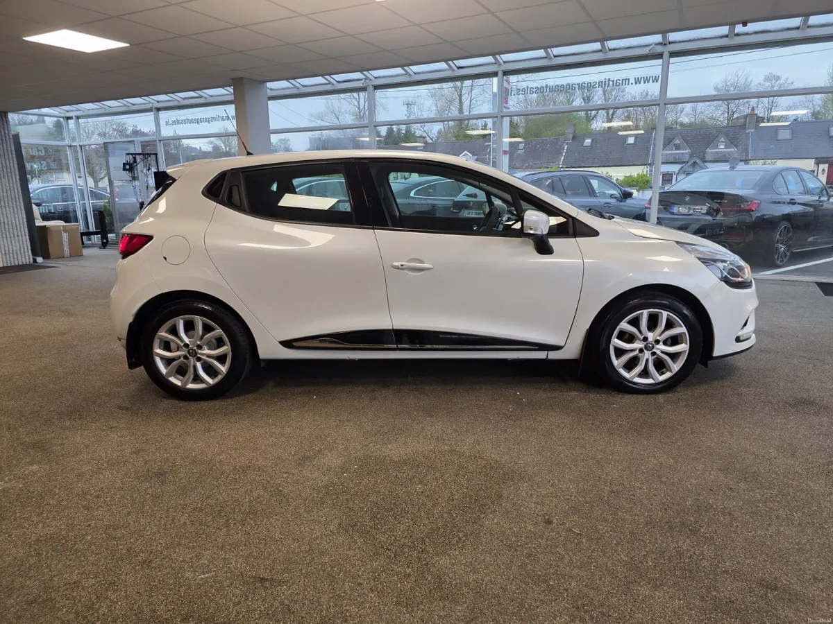 Renault Clio Dynamique Nav 0.9 TCE Petrol 2019 - Image 3