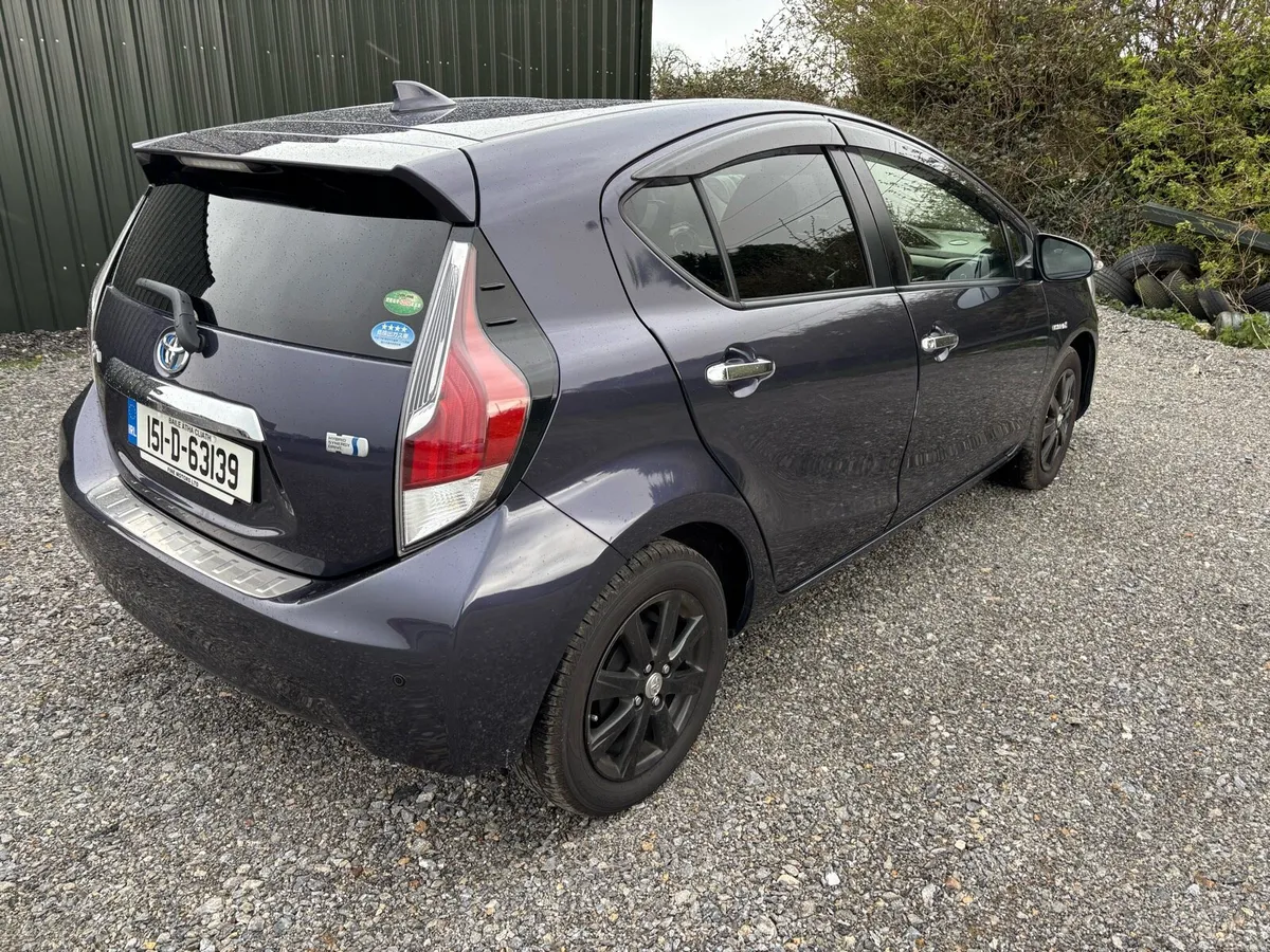 Toyota Aqua 2015 Hybrid - Image 4