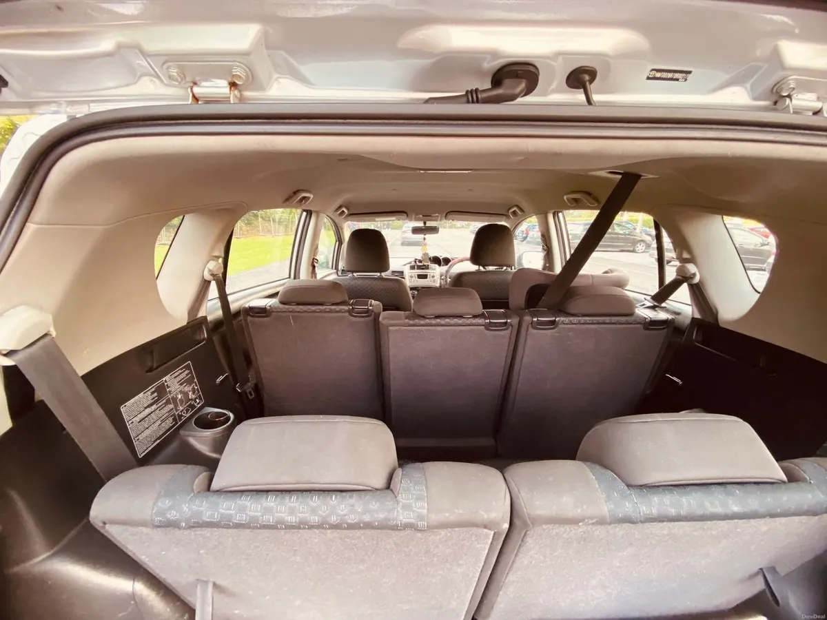 Toyota Verso 2009 - Image 2