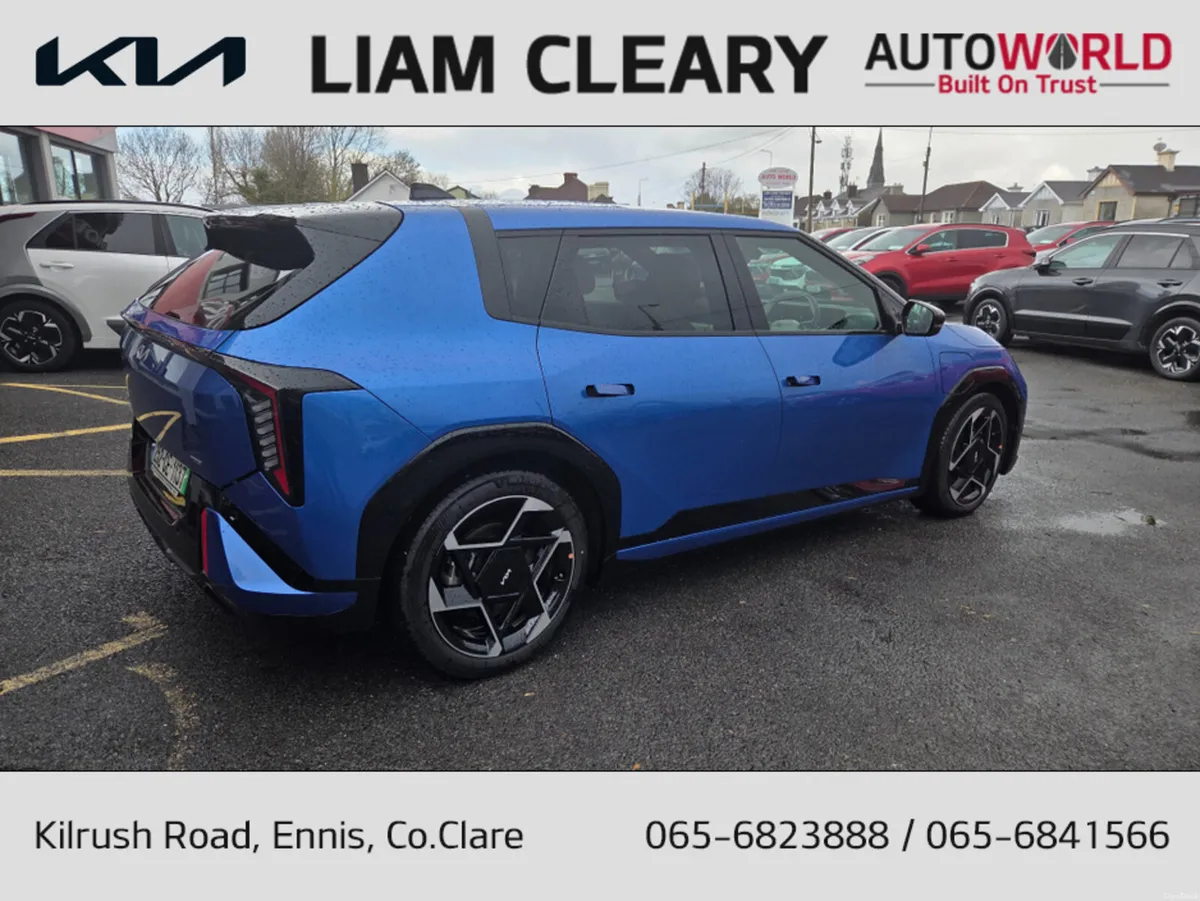 Kia EV4 5HB GT LINE LR 5DR AUTO - Image 4
