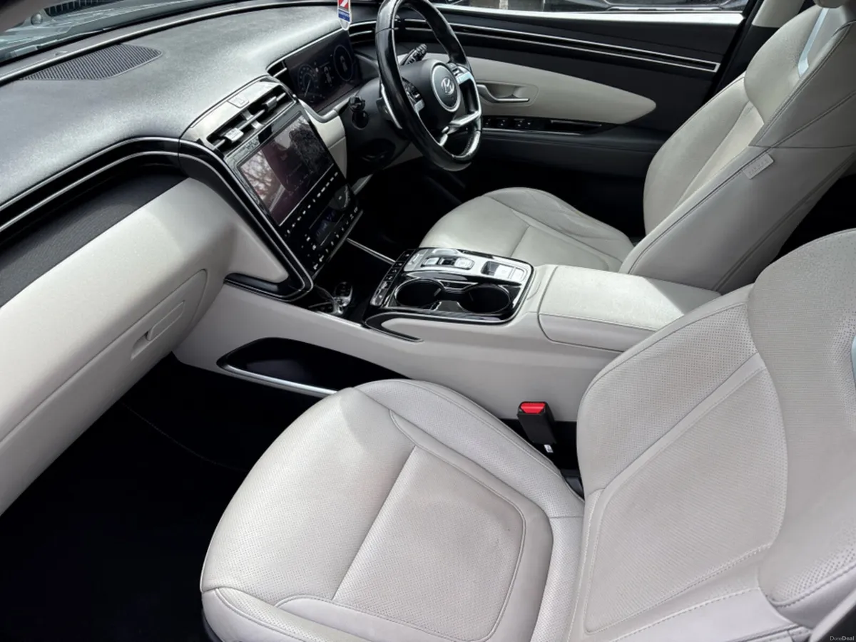 Hyundai Tucson IX35 EXECUTIVE PLUS 2TONE 5DR AUTO - Image 3