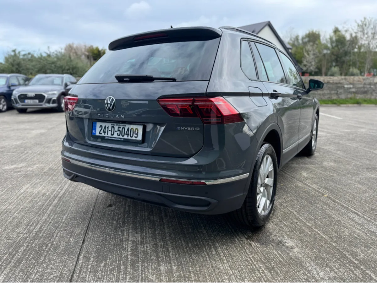 Volkswagen Tiguan LIFE TSI PHEV S-A DSG - Image 4