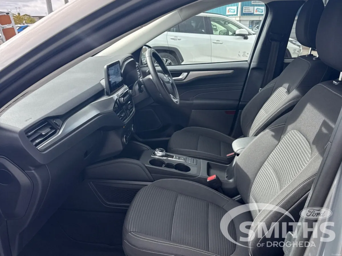 Ford Kuga TITANIUM 2.5 PHEV 225PS - Image 3