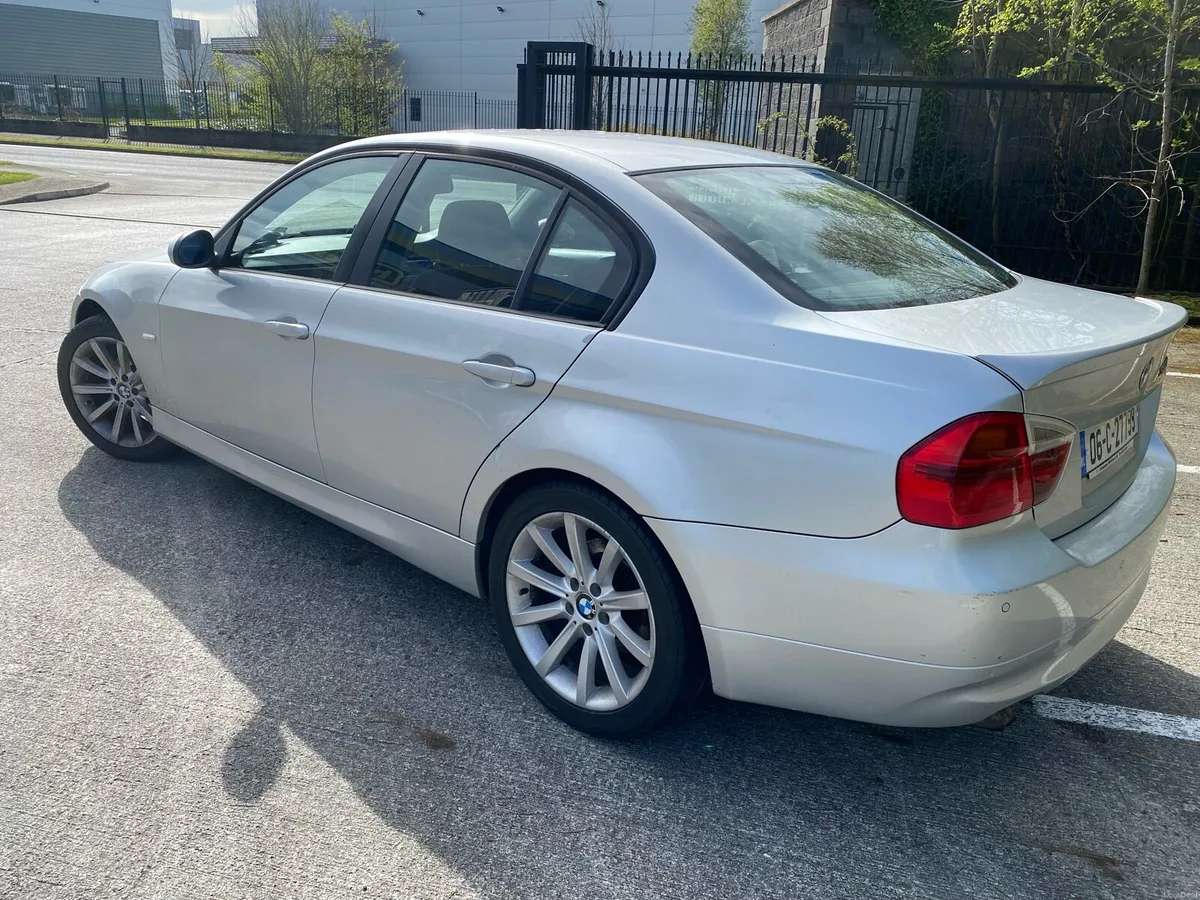 BMW 320 Diesel - Image 4