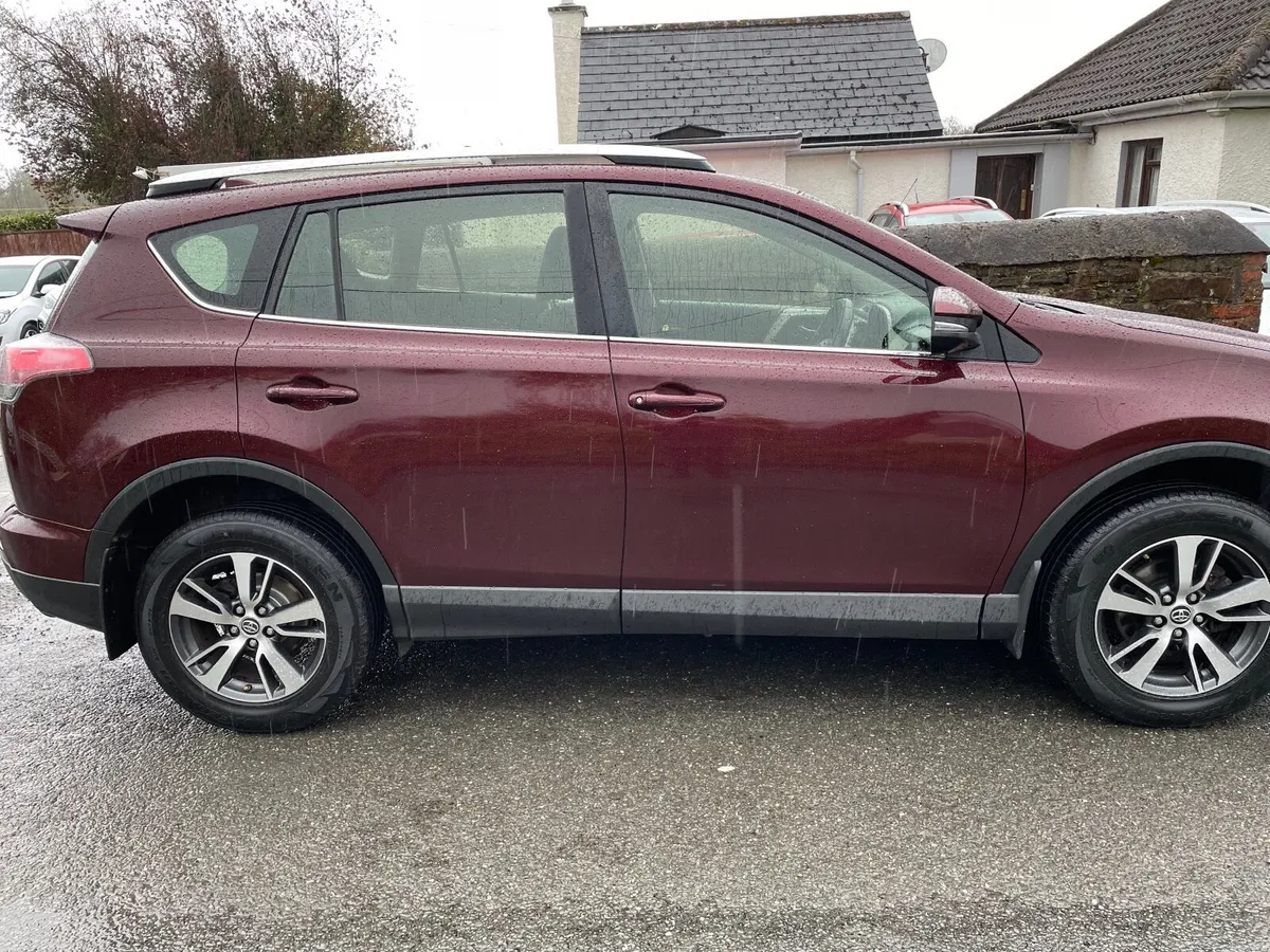 Toyota RAV4 2.0 D4D Luna 2016 - Image 3