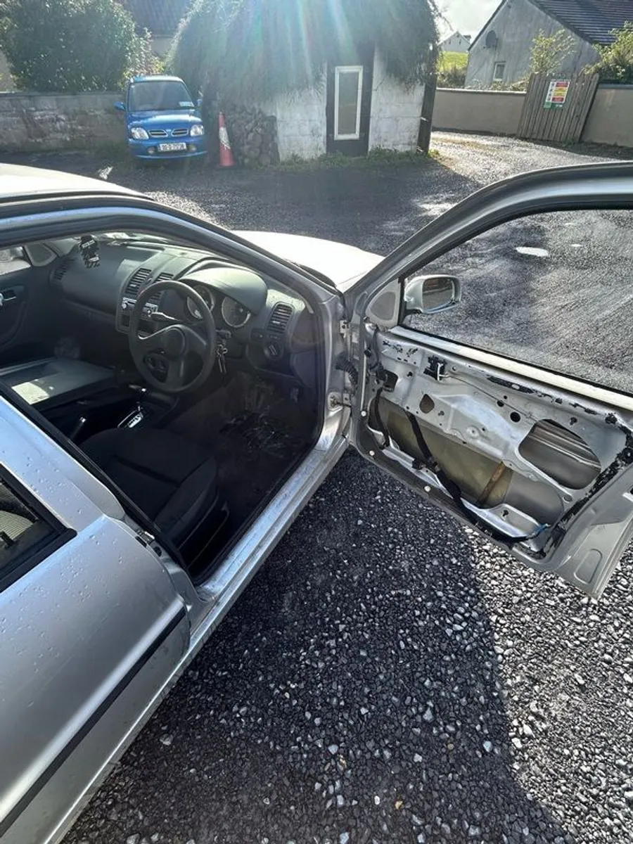 2000 Volkswagen Polo - Image 3