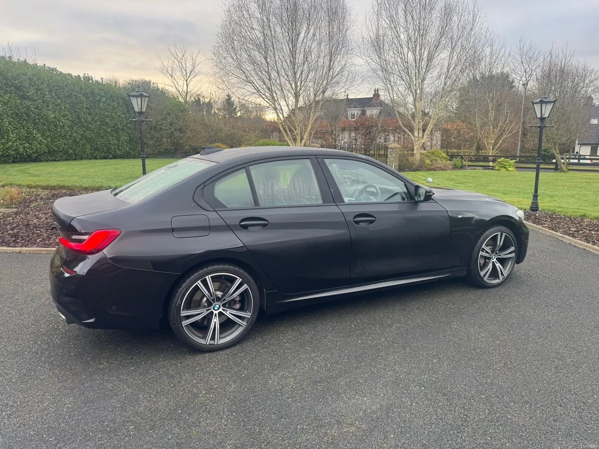 BMW 330E 2020 - Image 3