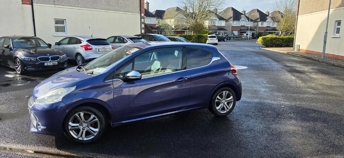 Peugeot 208 2015 - Image 3