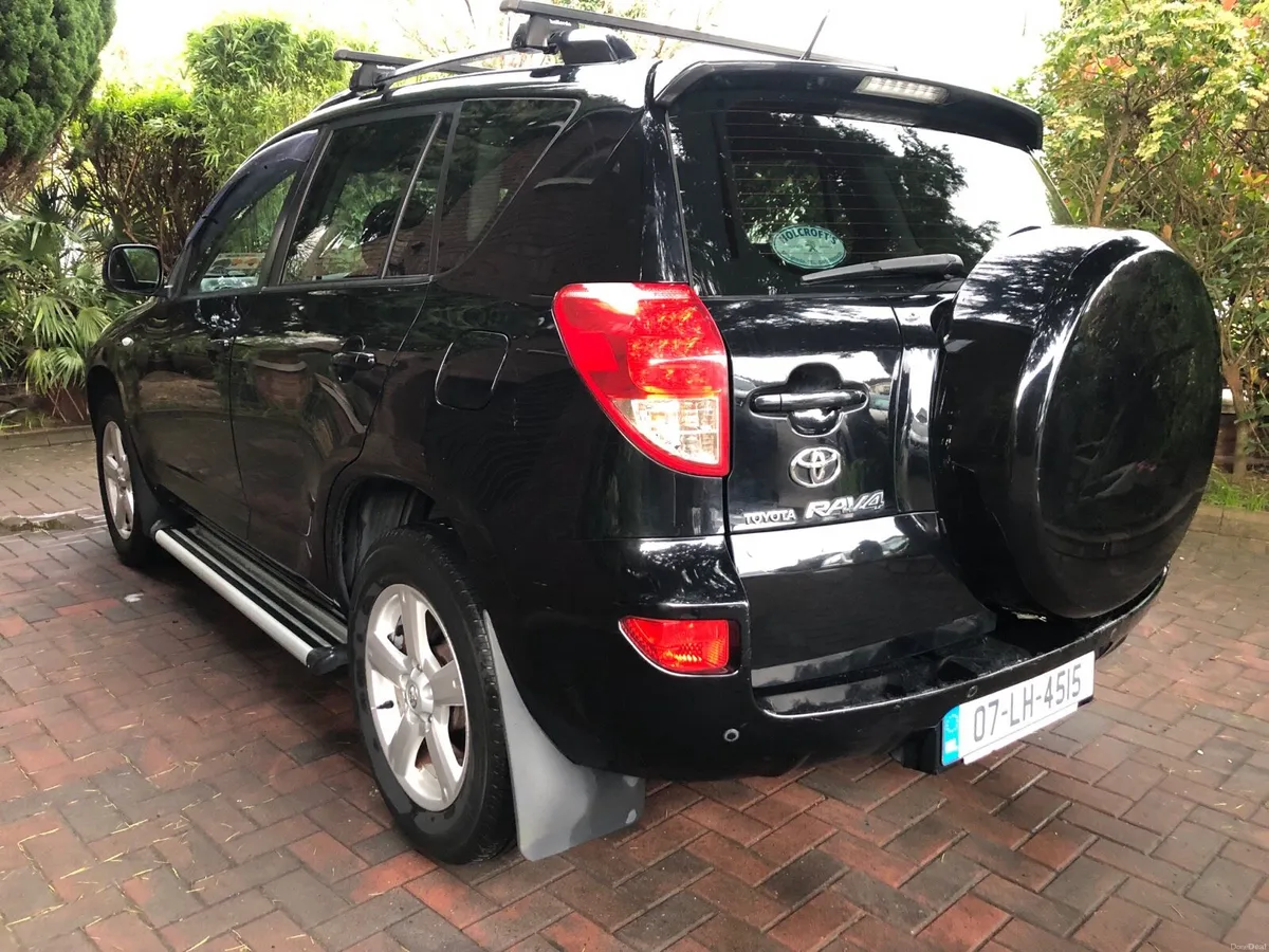 Toyota rav 4 - Image 3