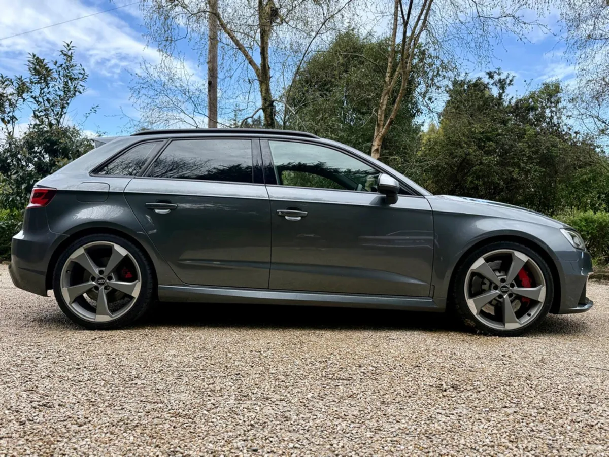 Audi RS3 2.5 TFSI QUATTRO - Image 2