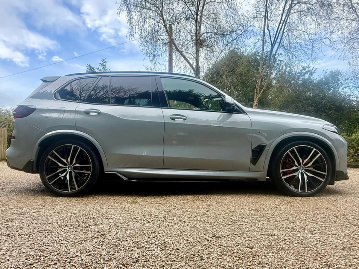 BMW X5 50E M SPORT PRO *Comfort Pack…Tech Pack* - Image 3