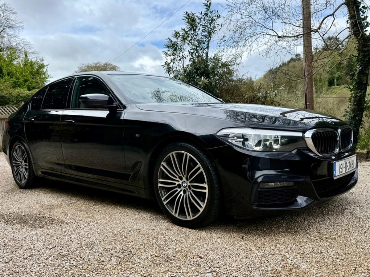BMW 5-Series 520D XDRIVE M SPORT *F.BMW.S.H* - Image 2