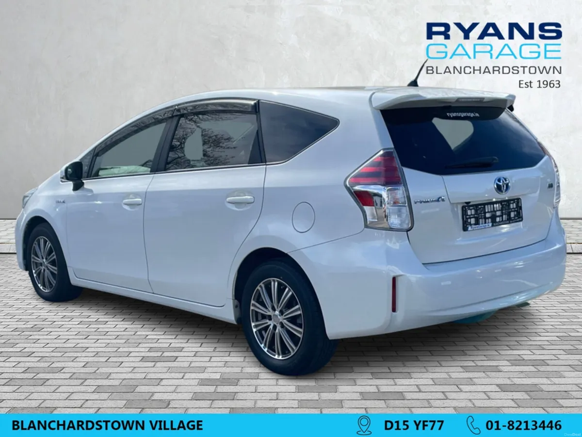 Toyota Prius 1.8 PETROL HYBRID AUTOMATIC 5DR - Image 5