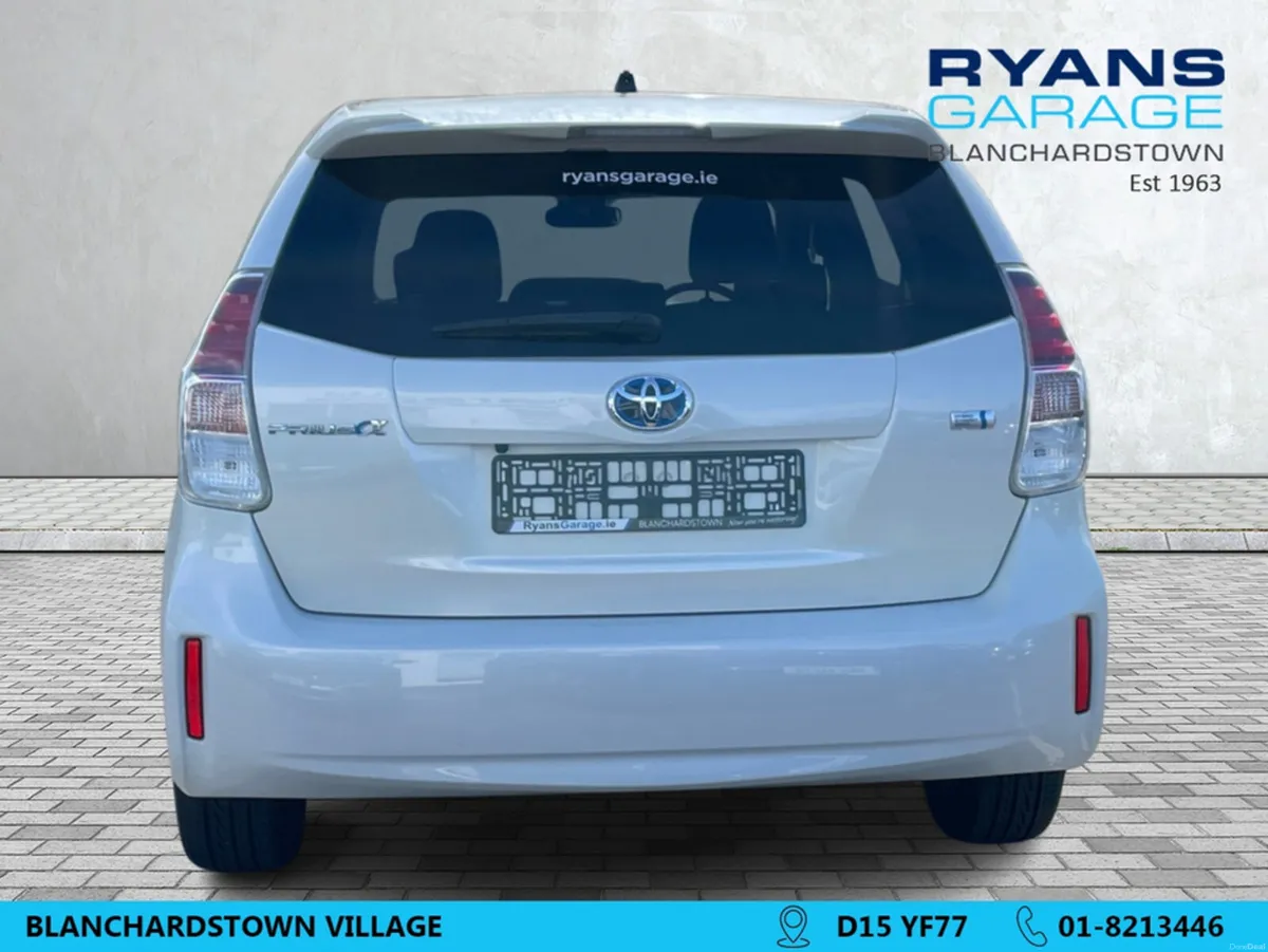 Toyota Prius 1.8 PETROL HYBRID AUTOMATIC 5DR - Image 6