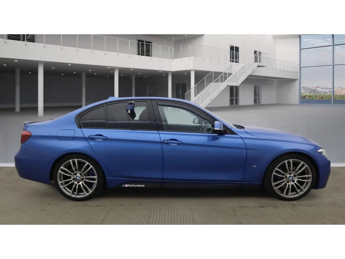 BMW 3-Series 330e M SPORT AUTO Hybrid - Image 4