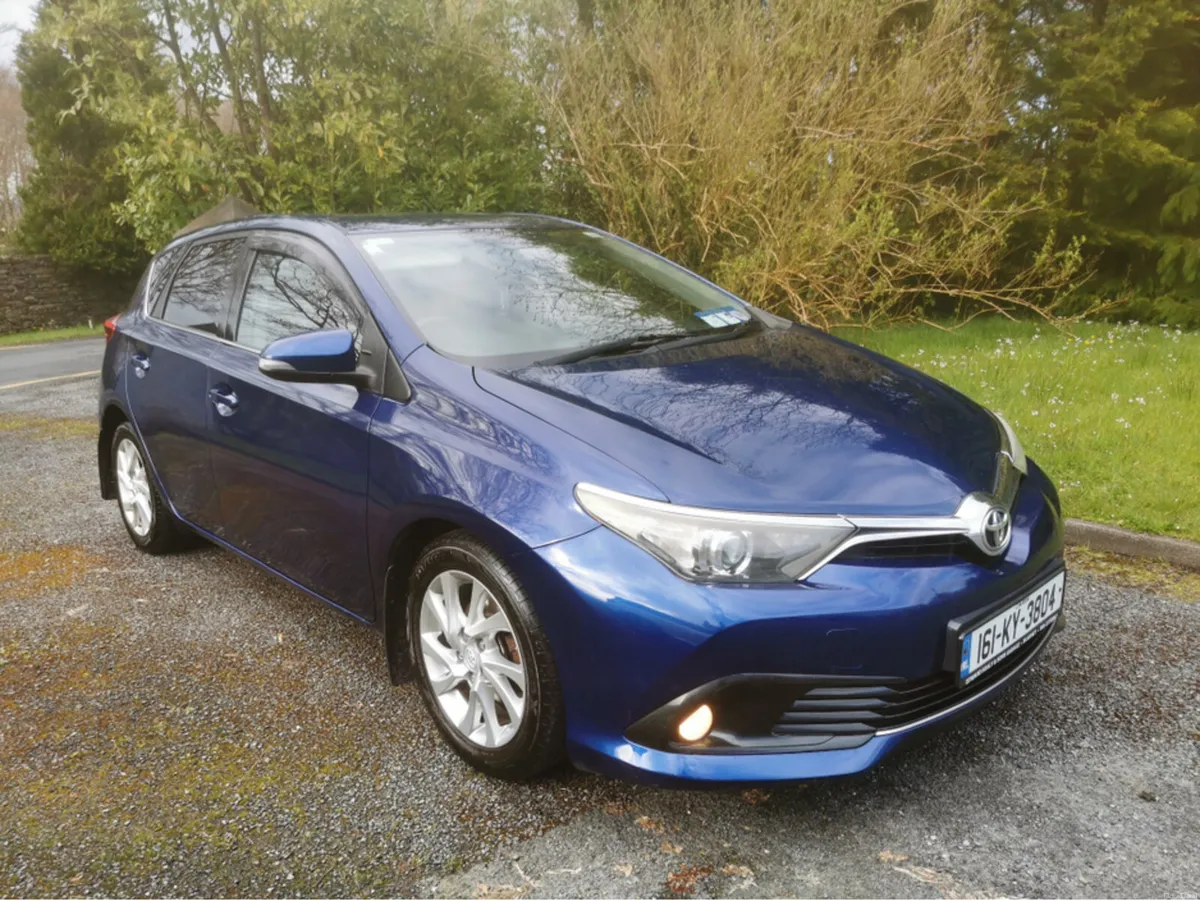Toyota Auris 1.6 D-4D BUSINESS EDITION TSS 110BHP - Image 1
