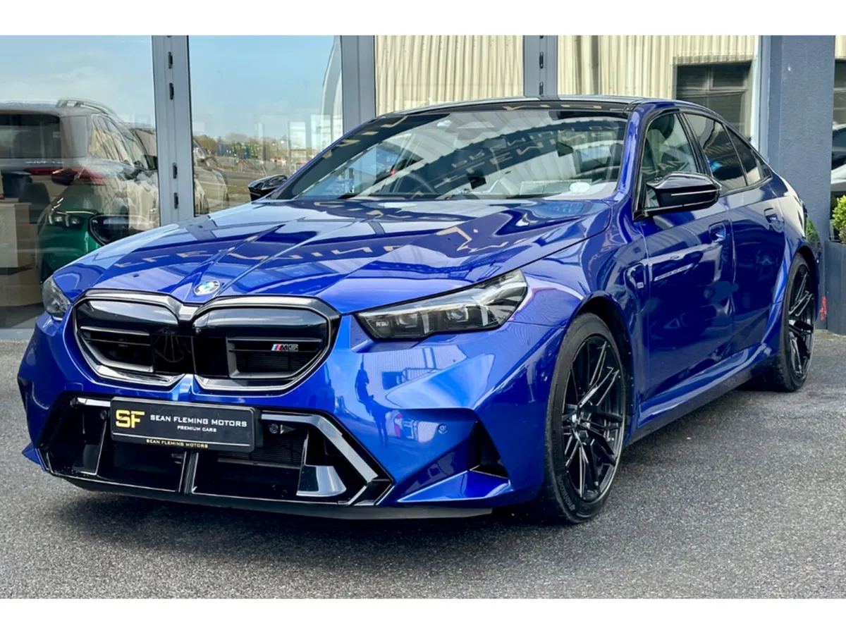 BMW M5 PHEV AUTO - Image 3