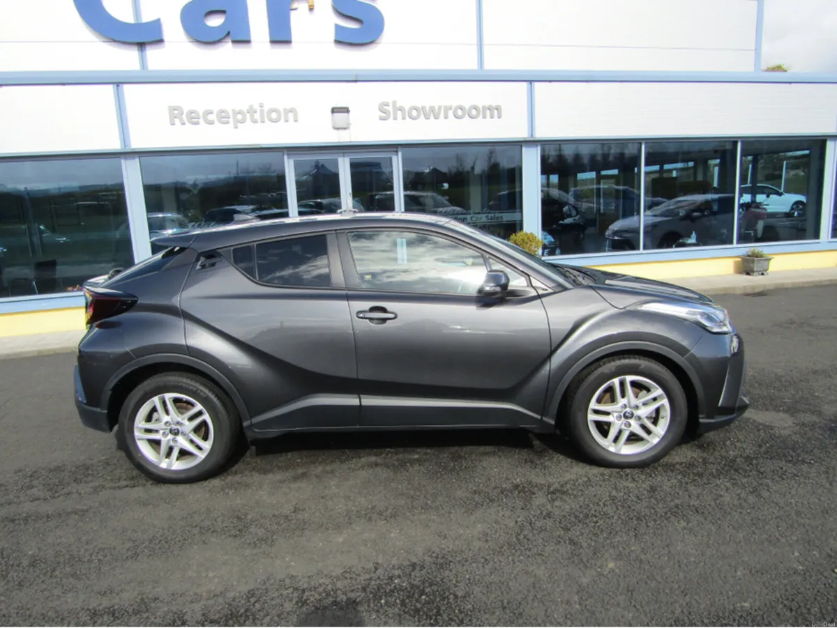 Toyota C-HR ICON HEV CVT - Image 3