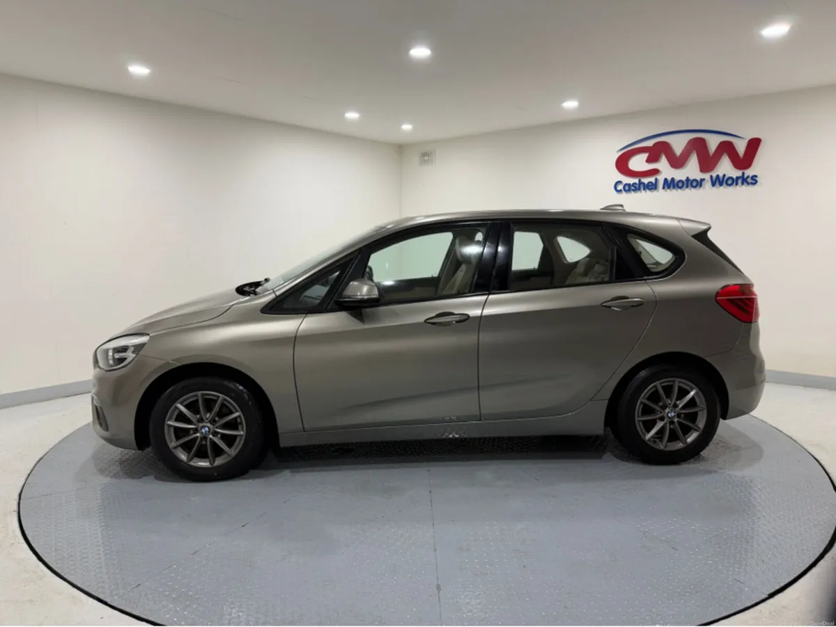 BMW 2-Series 218D SE  AUTO**FULL LEATHER**PAN ROOF - Image 4