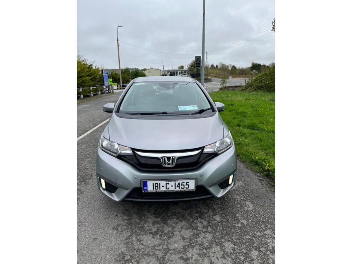 Honda Jazz 1.3 I VTEC SE 5DR - Image 2