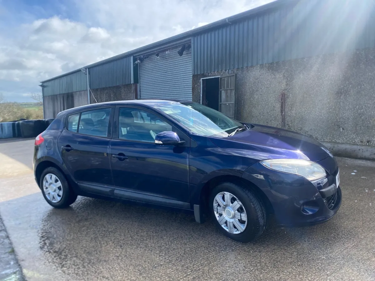 Renault Megane 2009 - Image 2
