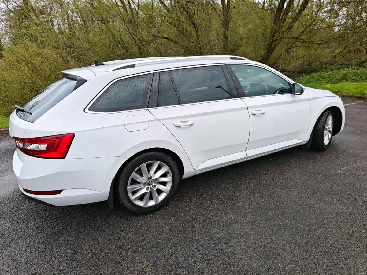 Skoda Superb Estate 2020 2L Diesel Automatic - Image 3