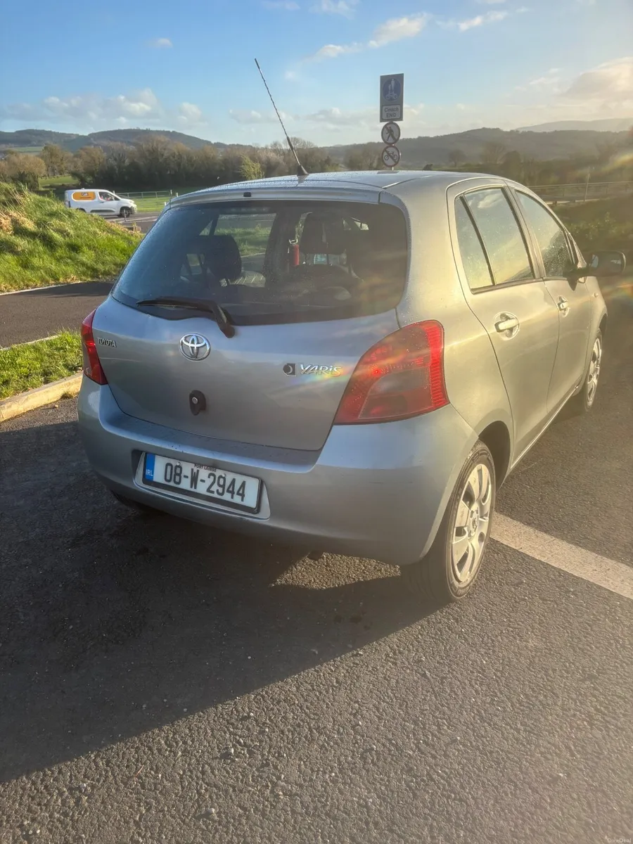 Toyota Yaris 2008 - Image 2