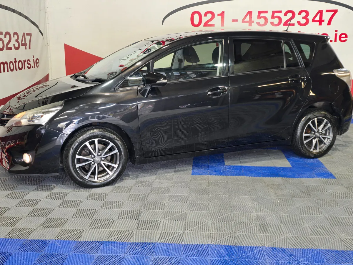 TOYOTA VERSO 1.6 D-4D ICON 7 SEATS - Image 3