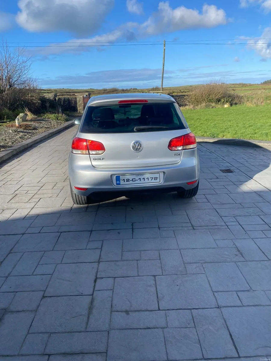 Volkswagen Golf - Image 4