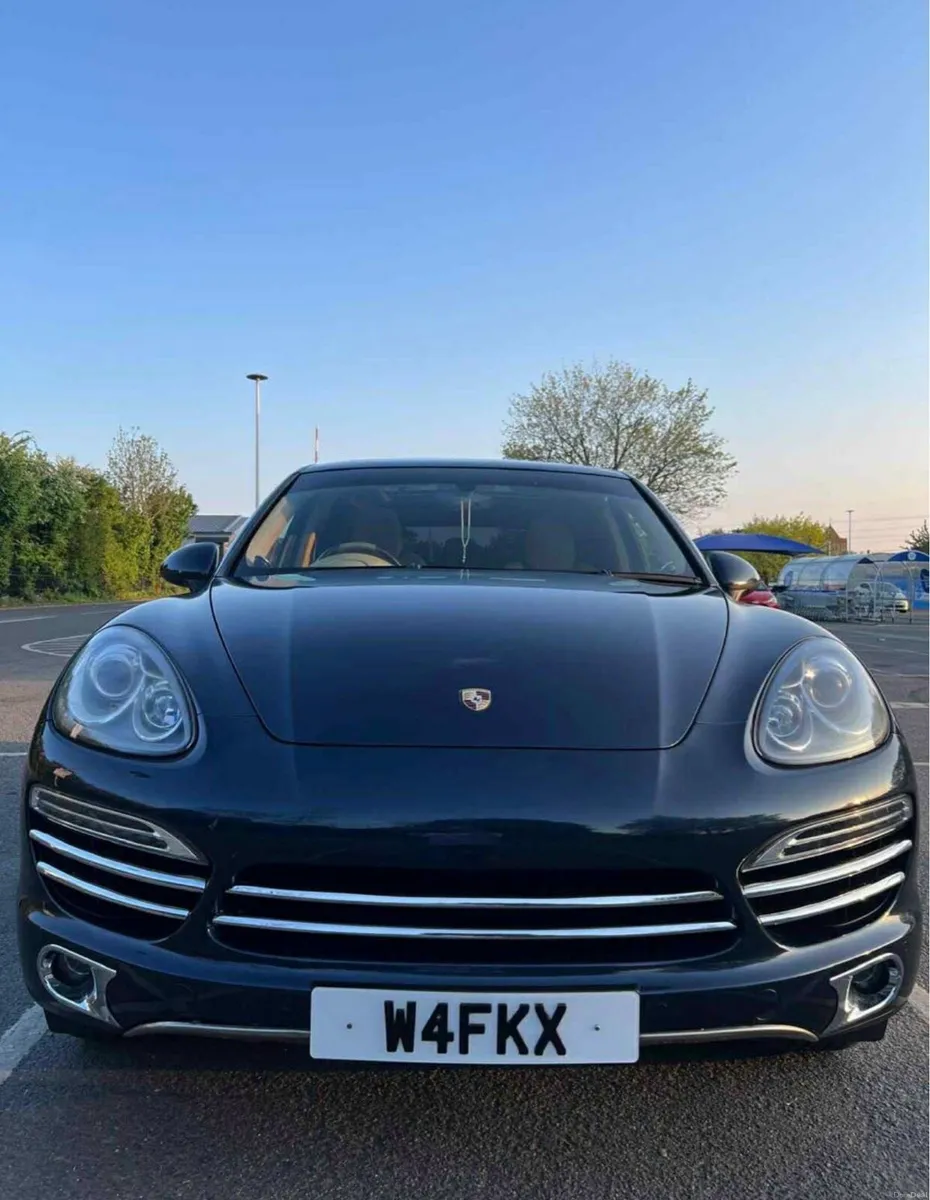 Porche Caynne - Image 3