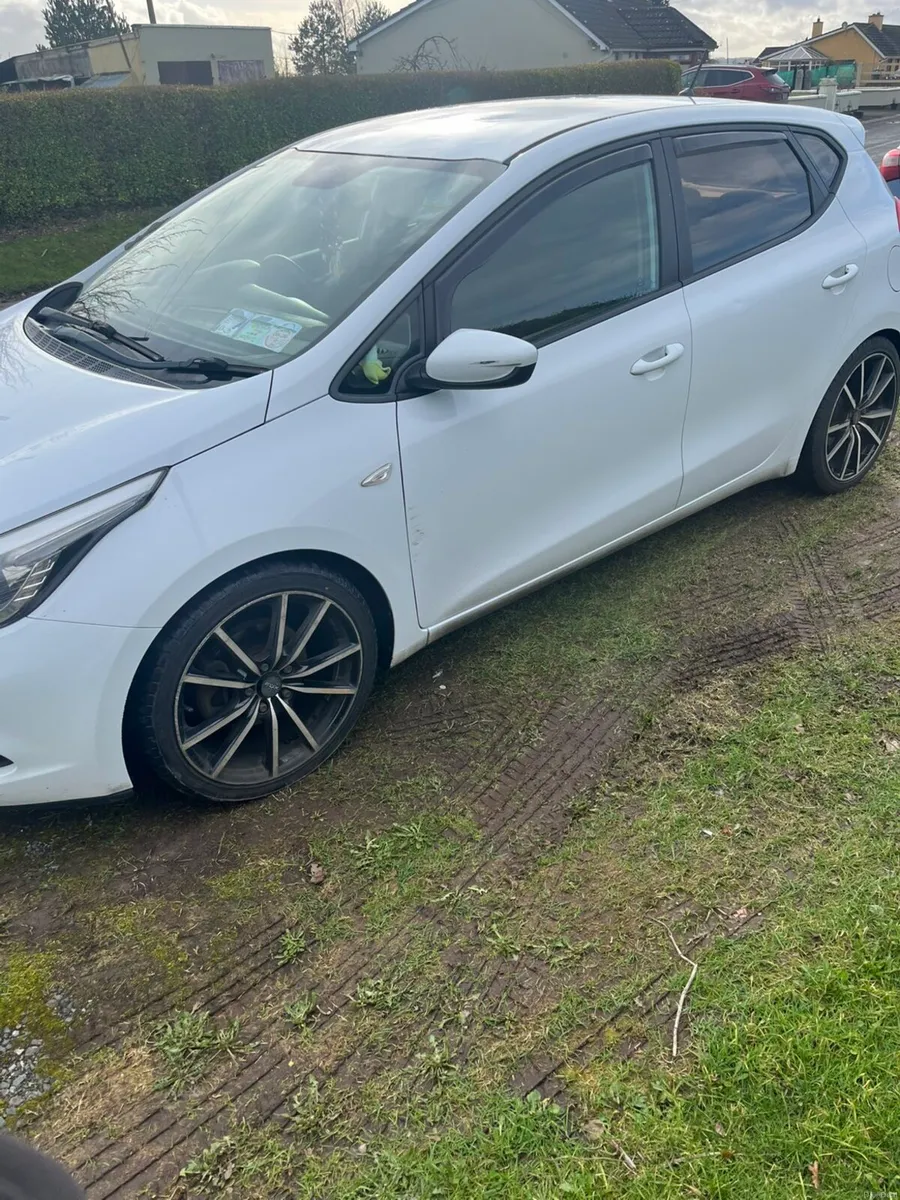 KIA Ceed Car for Sale - Image 4