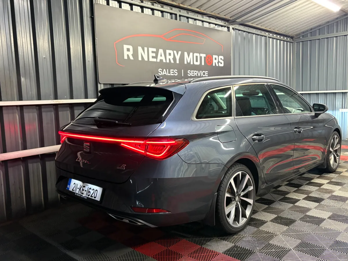2021 SEAT Leon 1.4 e-Hybrid 204hp DSG FR - Image 4
