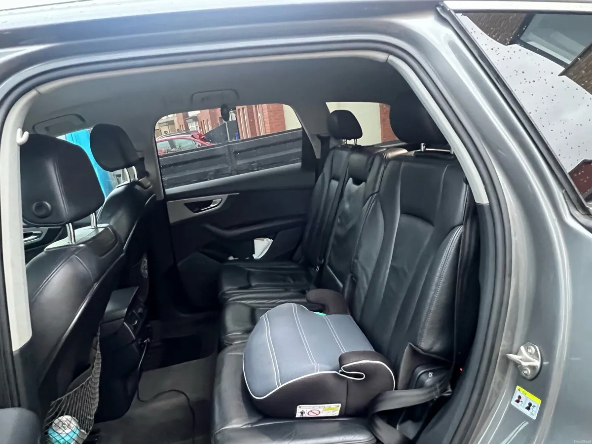 Audi Q7 - Image 4