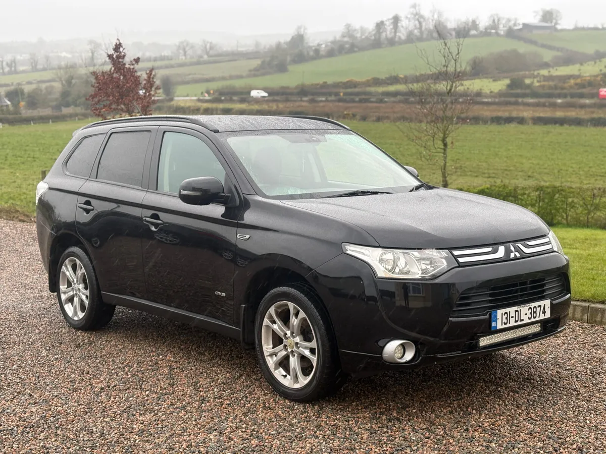 131 Mitsubishi Outlander 2.3 DID 7 seater - Image 1