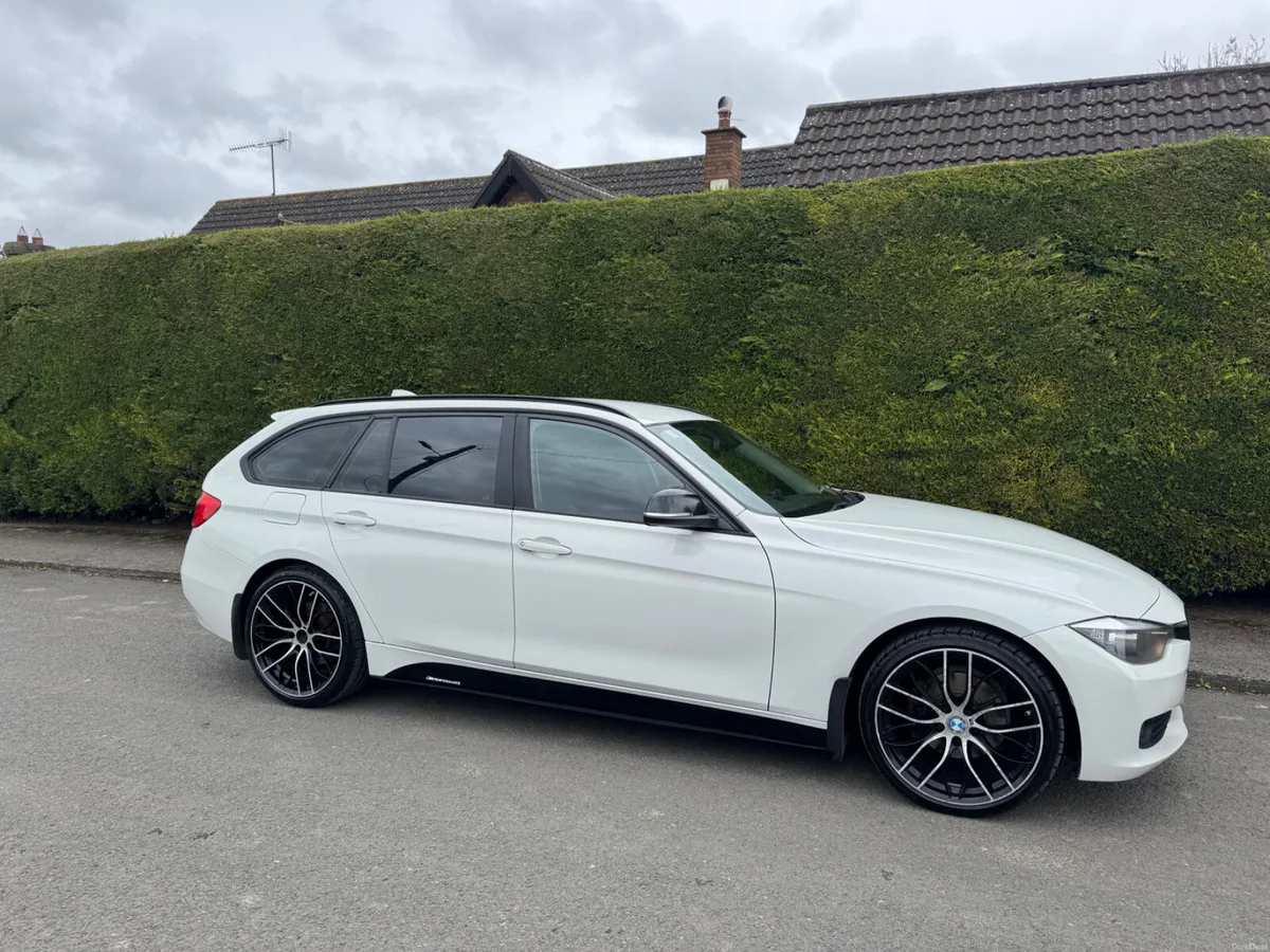 BMW 320d dynamics sport touring NCT 7/27 - Image 1