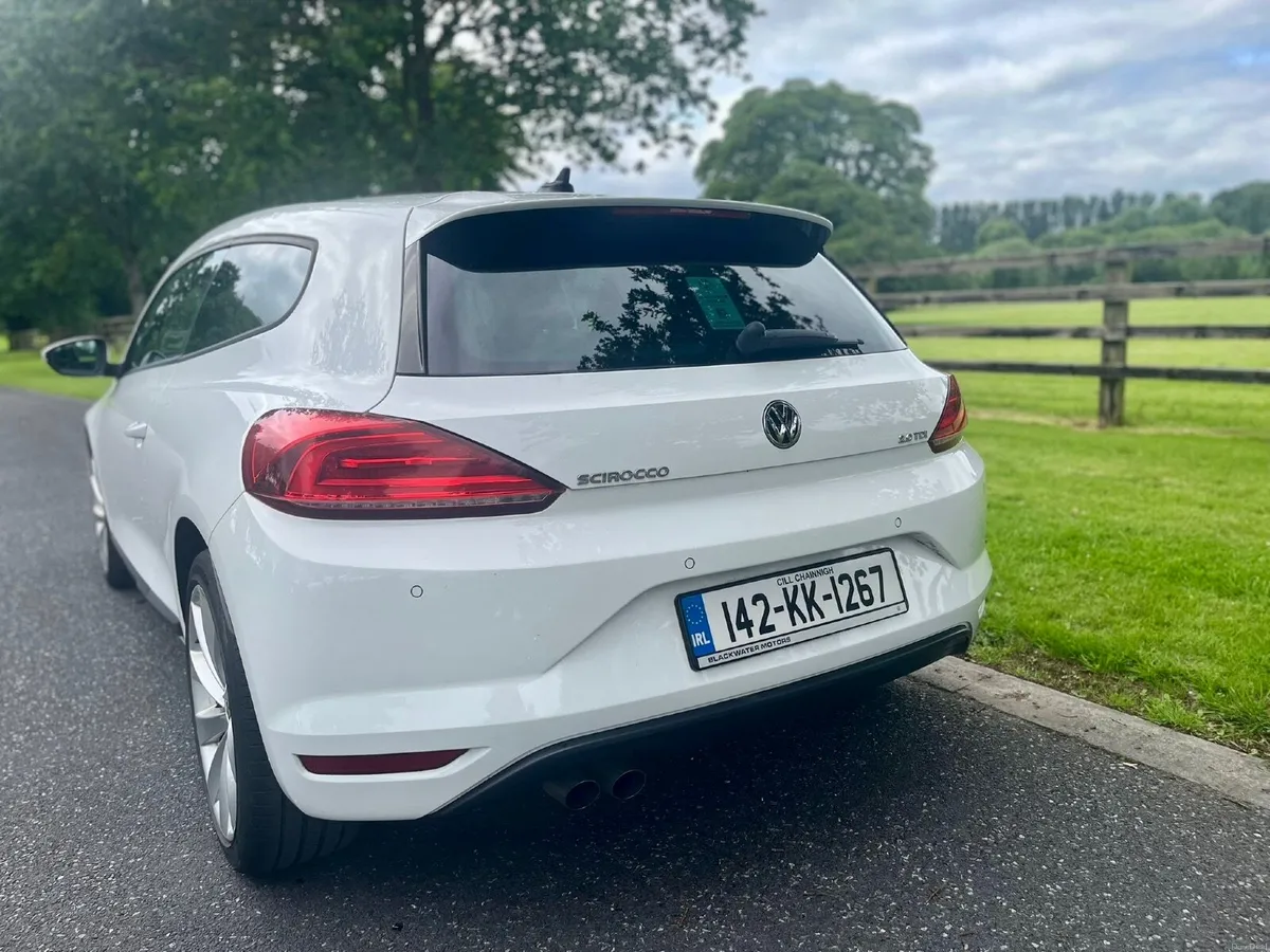 2014 VW Scirocco 2.0 TDI Bluemotion Technology GT - Image 4