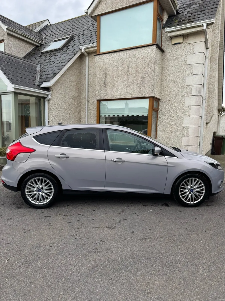Ford Focus 2012 - Image 4