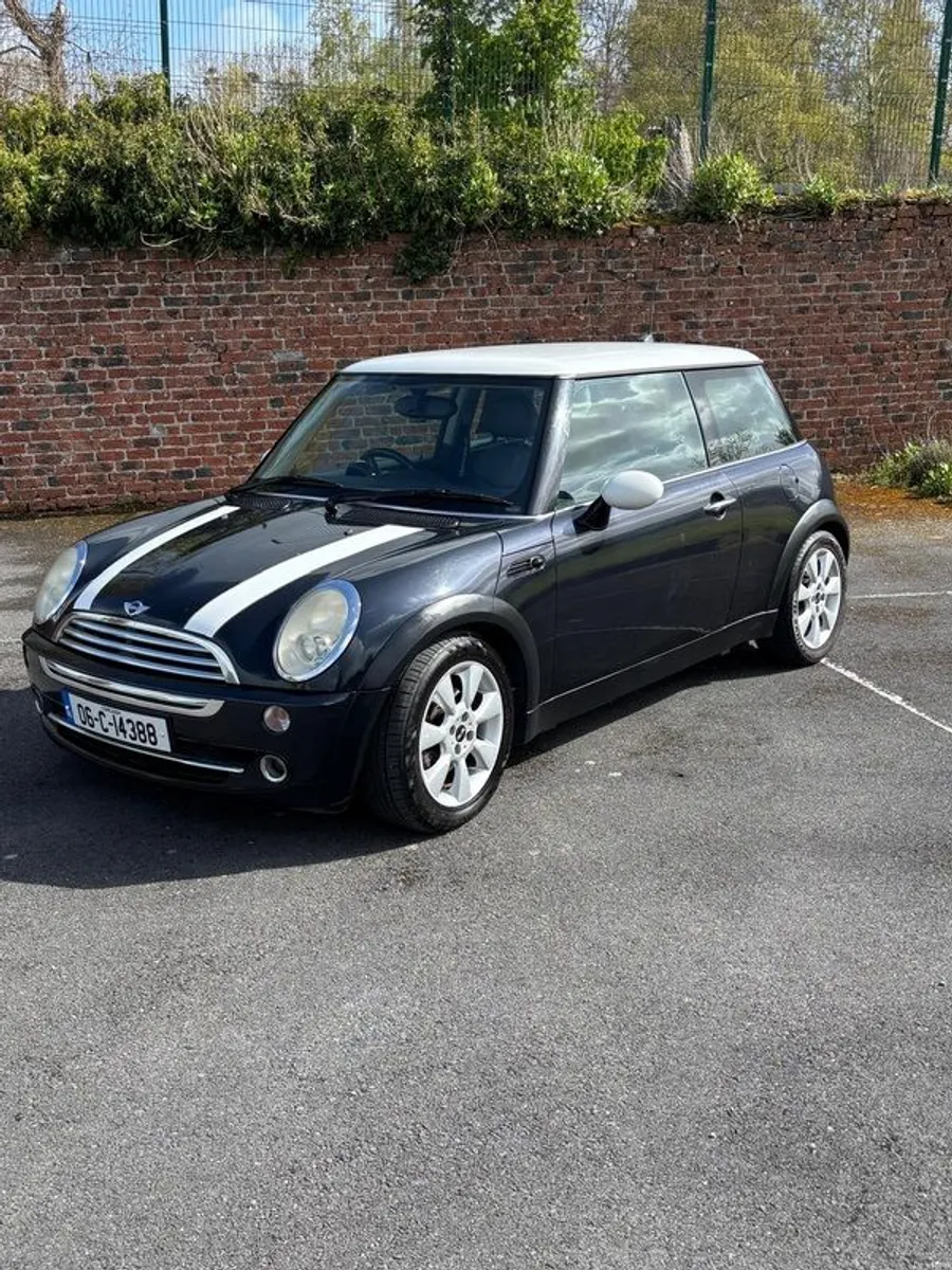 2006 Mini Cooper - Image 1