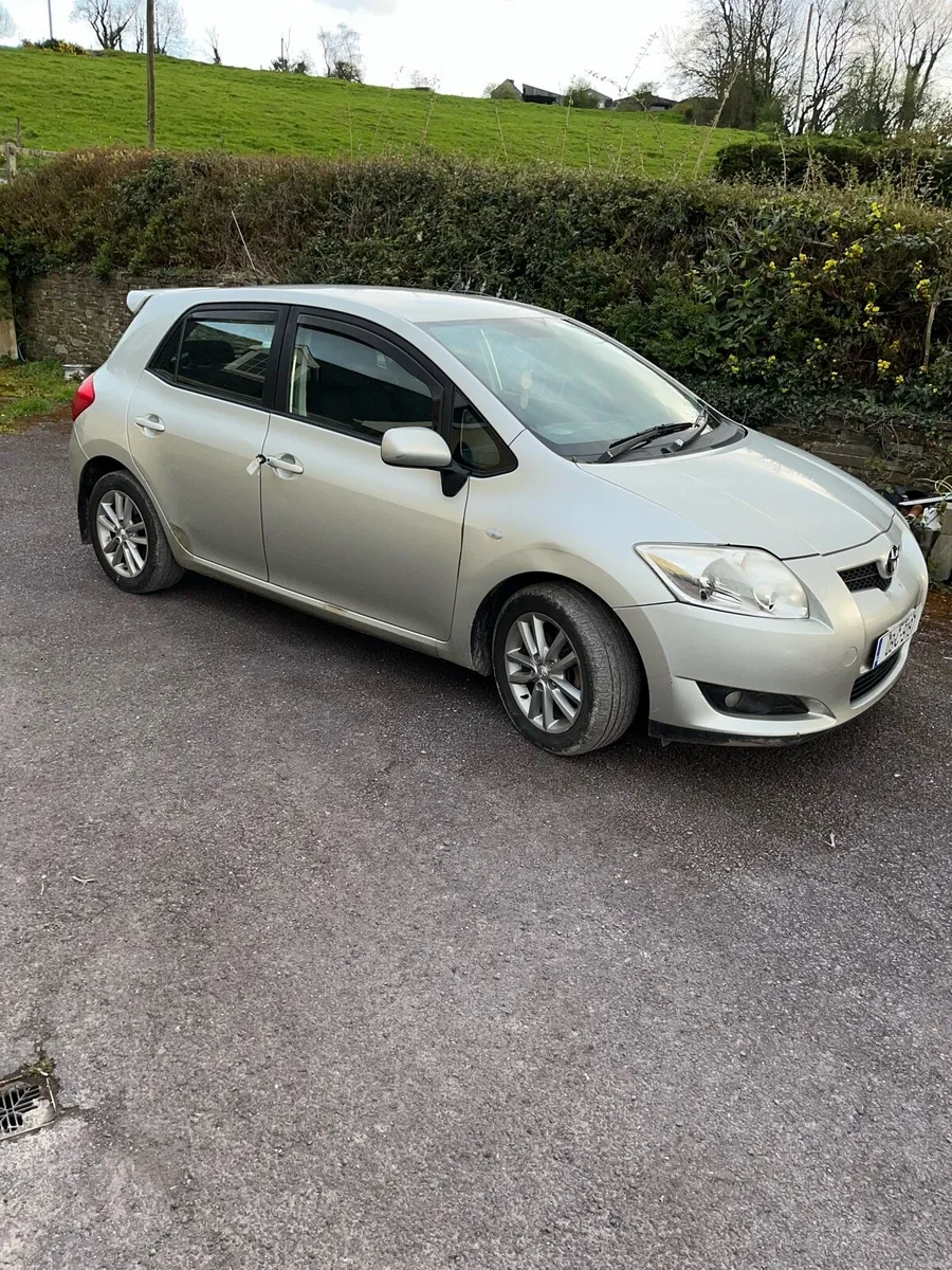 Diesel Toyota Auris High Spec - Image 1