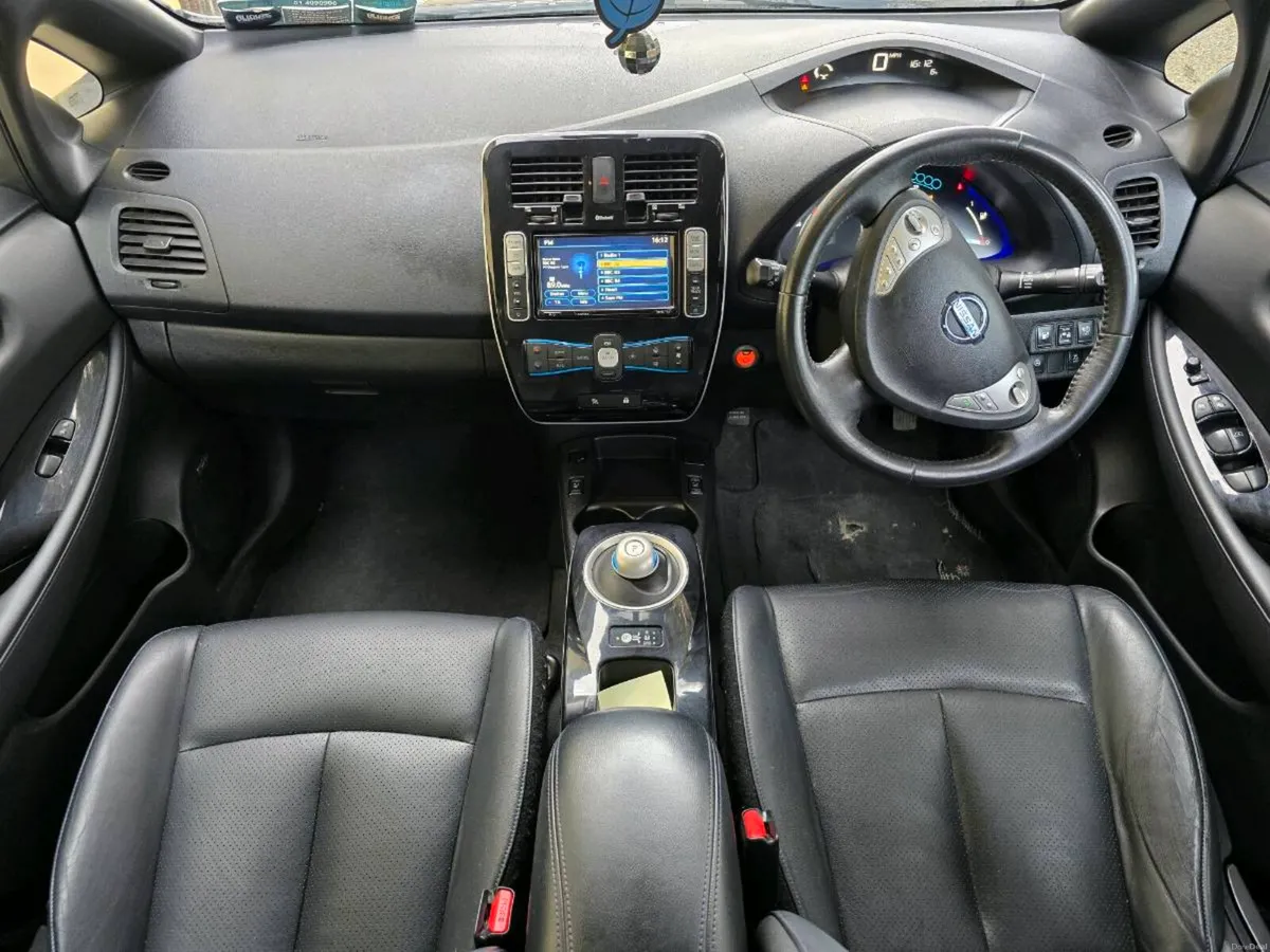 2014 Nissan Leaf tekna - Image 2