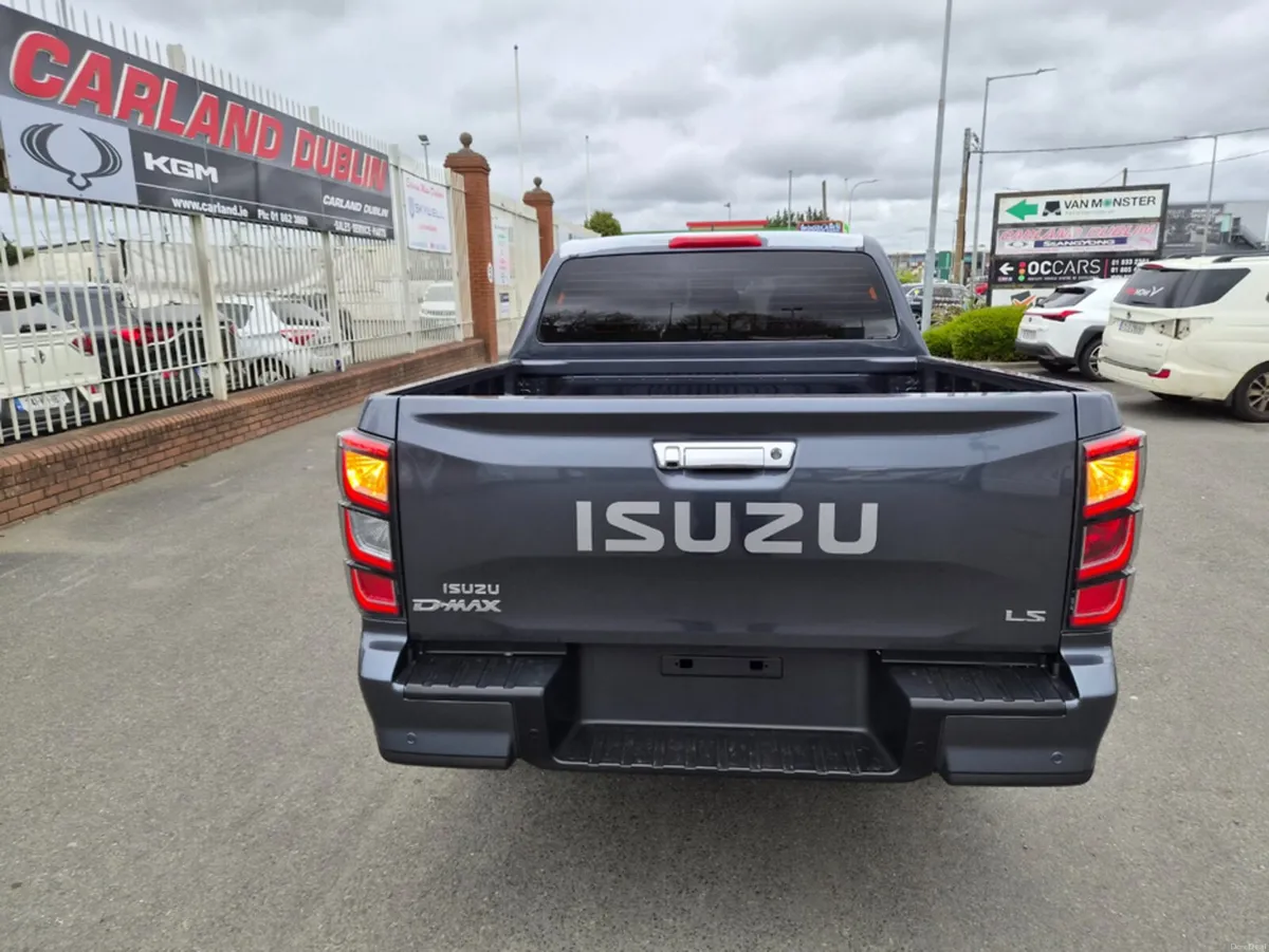 (5yr 100k kms warranty) 1.9 Turbo Diesel Auto - Image 4