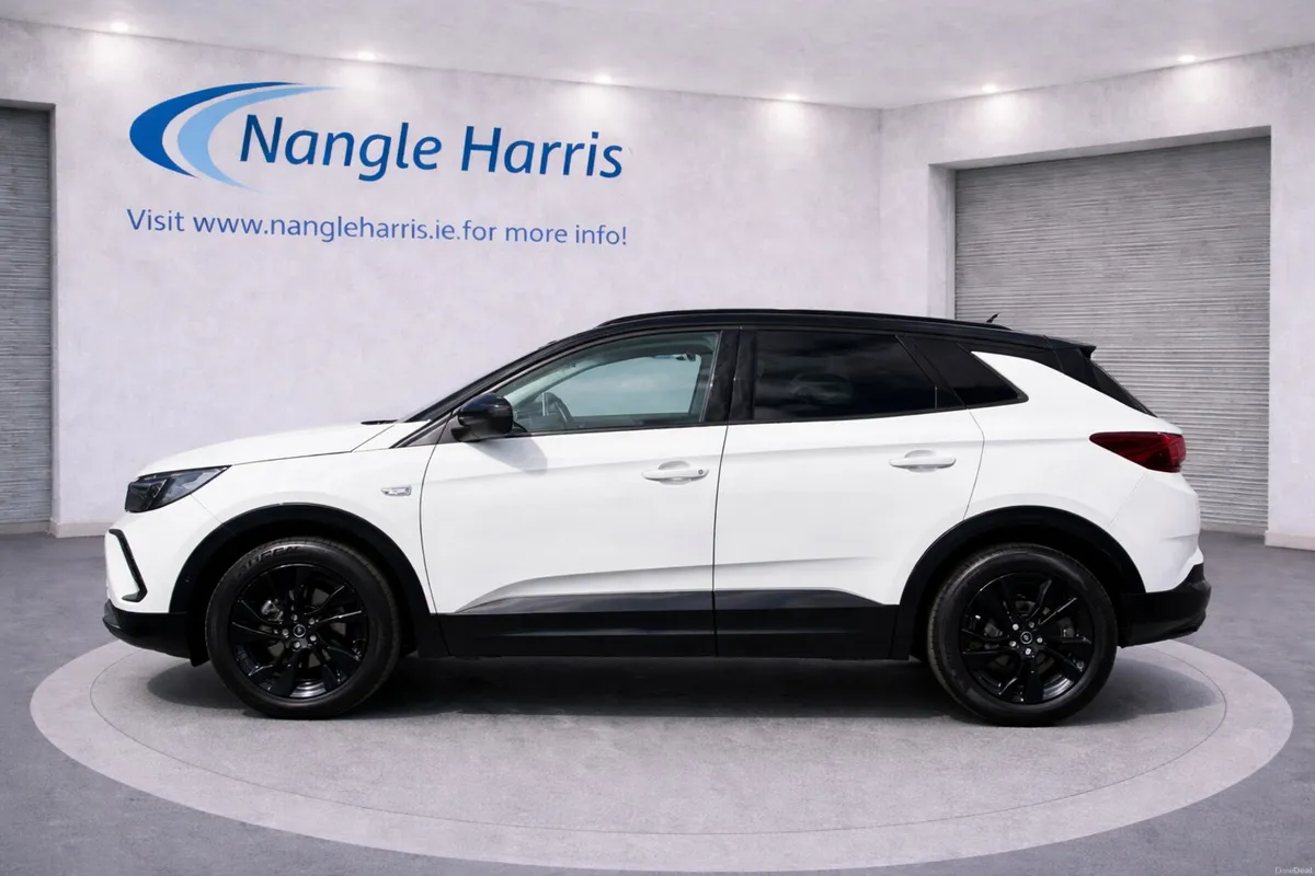 Opel Grandland X..  AUTOMATIC - Image 3