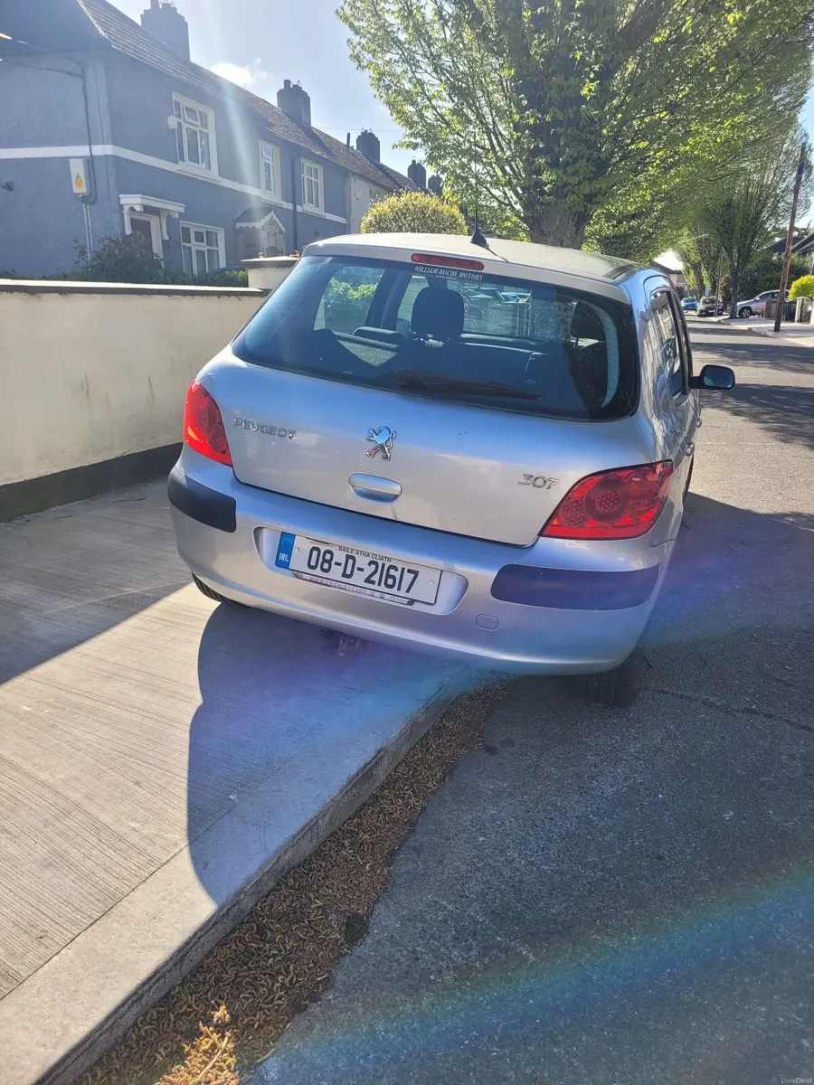 08 Peugeot 307 1.4 169,000 Klm. Needs clutch €550 - Image 4