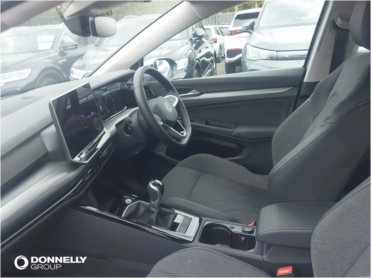Volkswagen Golf Hatchback Style - Image 2
