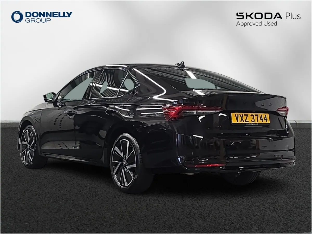 Skoda OCTAVIA Hatchback Sportline - Image 3